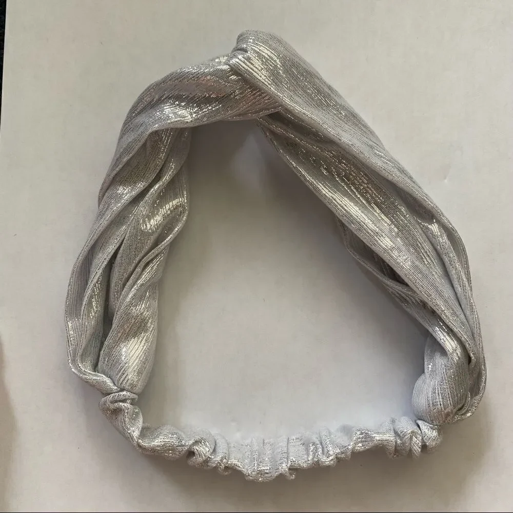 Set of 5 Hair Accessories - 1 Headband, 4 Scrunchies